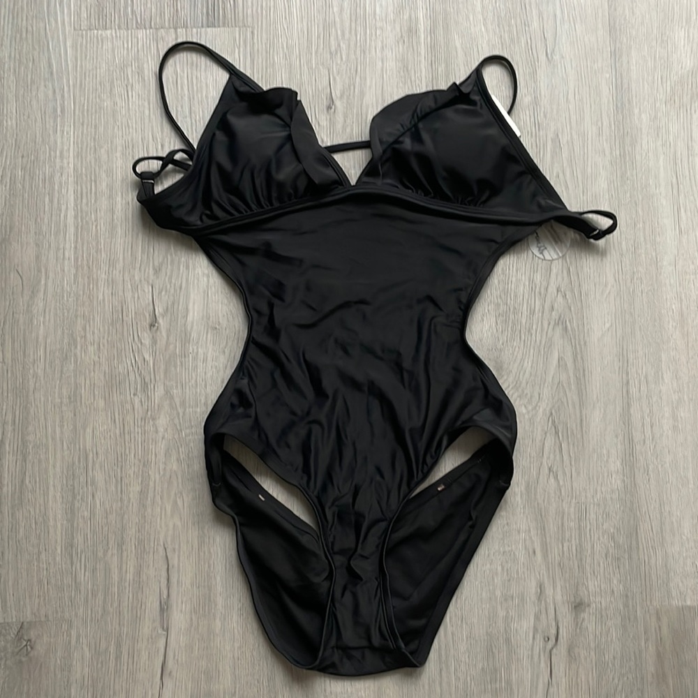 Old Navy one piece swimsuit